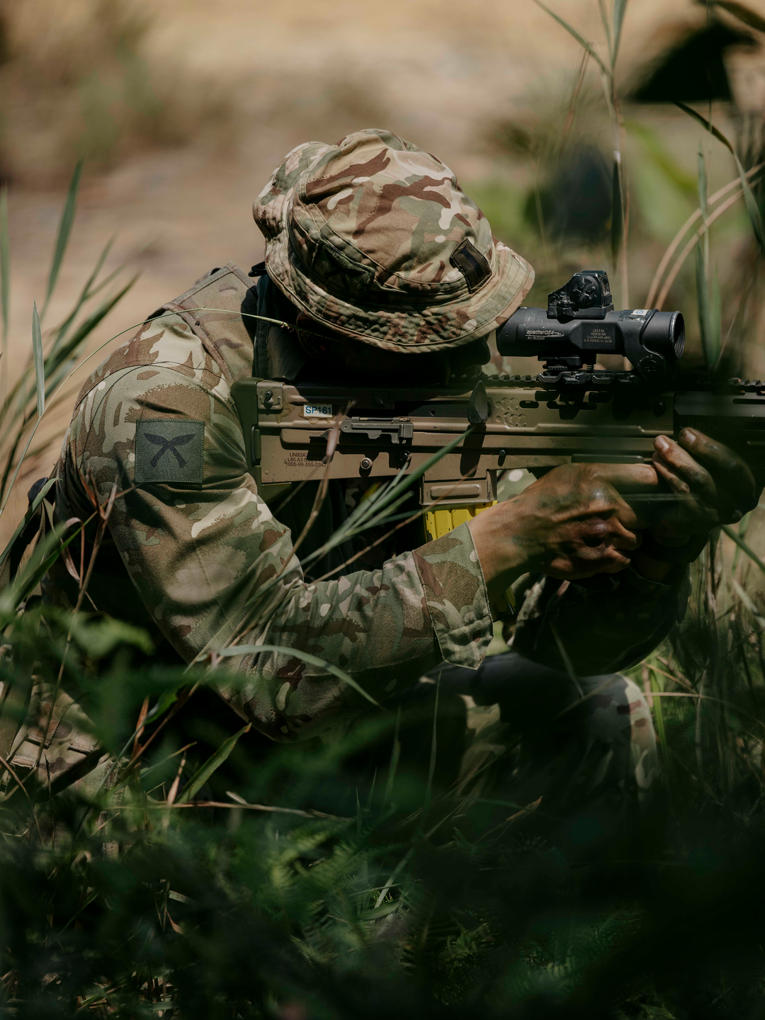 Royal Gurkha Rifleman with rifle Photo Print - British Army Hampshire Prints 6 x 4 No Frame No