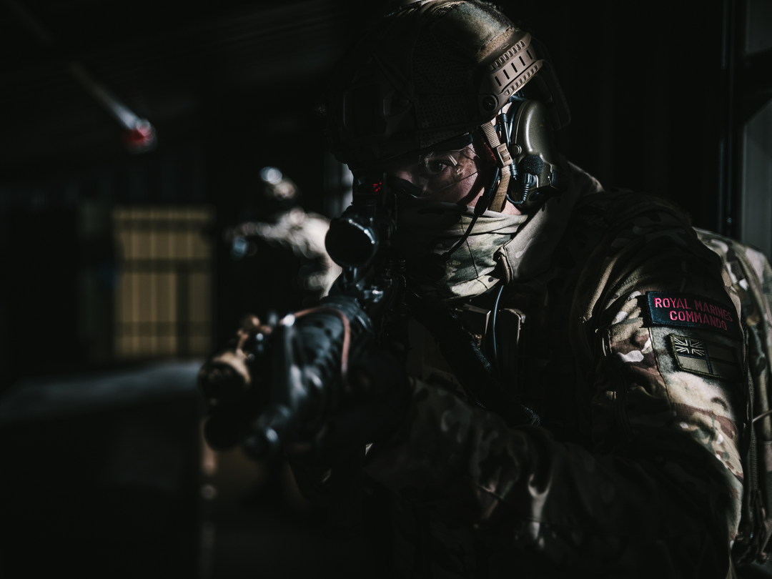 Royal Marines Commando in the shadows Photo Print Hampshire Prints 6 x 4 No Frame No