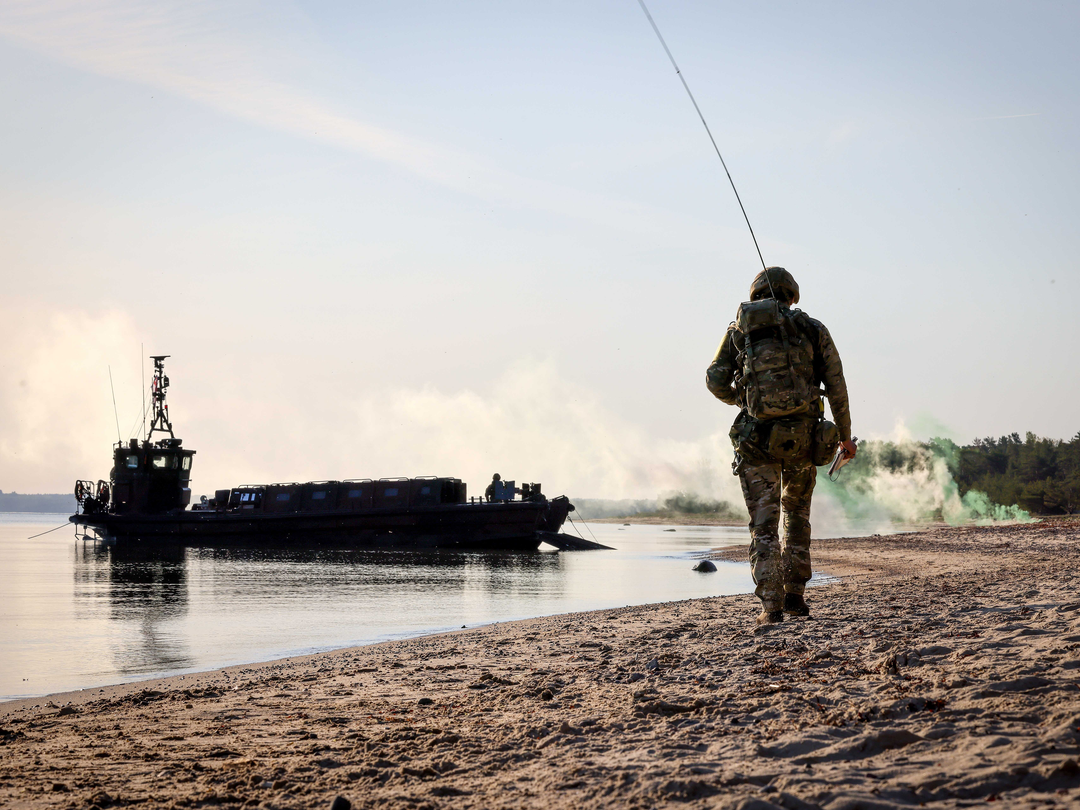 Royal Marines Commando beach Landing Portrait Photo Print Hampshire Prints 6 x 4 No Frame No