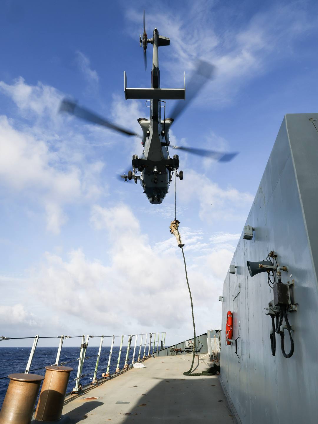 Royal Marine Commando Fast Roping To HMS Dauntless Photo Print - 42 Commando Hampshire Prints 6 x 4 No Frame No