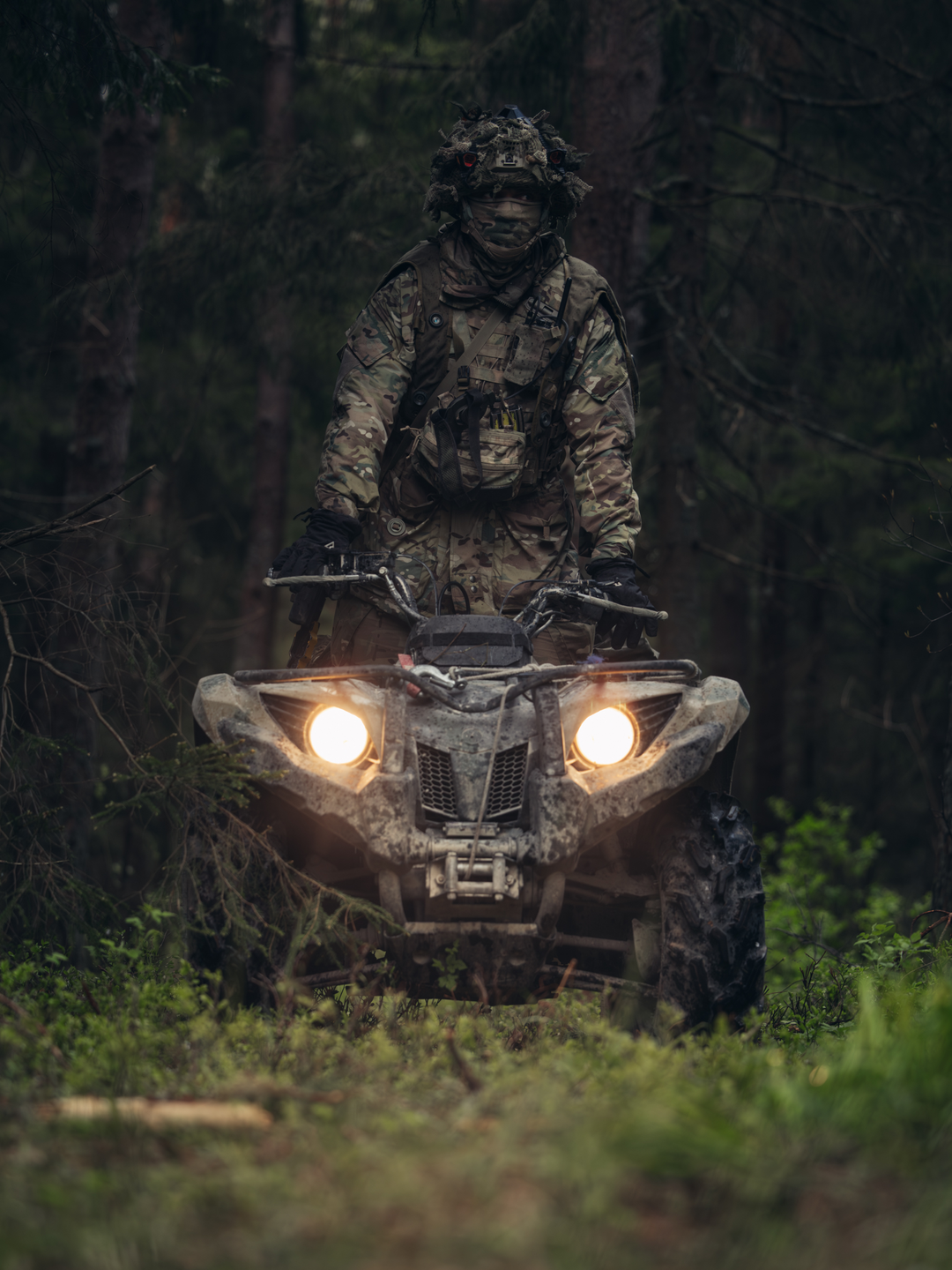 Soldier Riding a Quad bike Photo Print - British Army Hampshire Prints 6 x 4 No Frame No