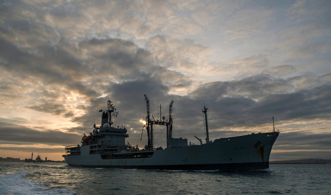 RFA Gold Rover (A271) Photo Print - At Sunset - Royal Fleet Auxiliary Rover Class Tanker Hampshire Prints 6 x 4 No Frame No
