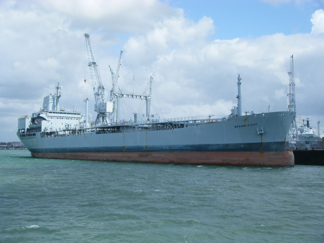 RFA Brambleleaf (A81) Photo Print - Alongside - Royal Fleet Auxiliary Leaf Class Tanker Hampshire Prints 6 x 4 No Frame No