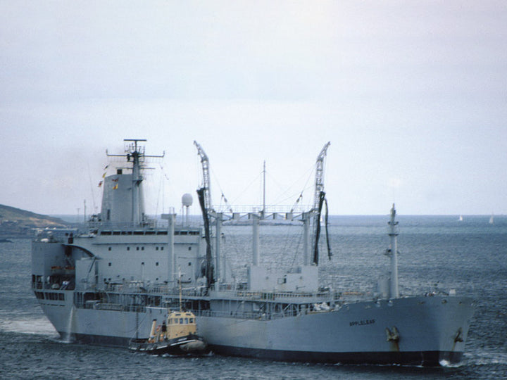 RFA Appleleaf (A79) Photo Print - Starboard Side - Royal Fleet Auxiliary Leaf Class Tanker Hampshire Prints 6 x 4 No Frame No