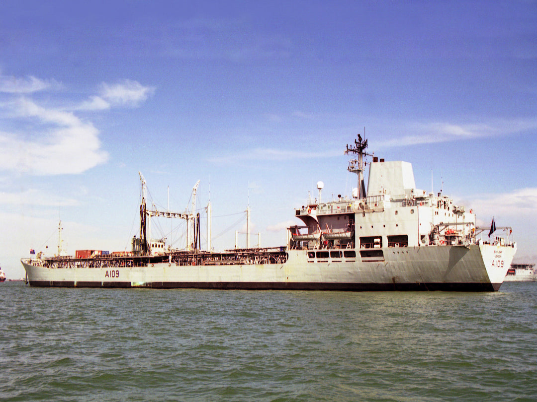 RFA Bayleaf (A109) Photo Print - Low Port Side View - Royal Fleet Auxiliary Leaf Class Tanker Hampshire Prints 6 x 4 No Frame No
