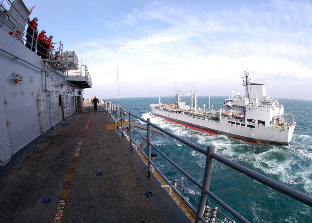 RFA Bayleaf (A109) Photo Print - RAS Approach - Royal Fleet Auxiliary Leaf Class Tanker Hampshire Prints 6 x 4 No Frame No