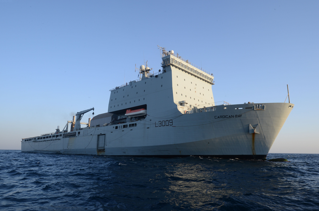 RFA Cardigan Bay (L3009) Photo Print - Starboard View - Royal Fleet Auxiliary Bay Class Dock Landing Ship Hampshire Prints 6 x 4 No Frame No