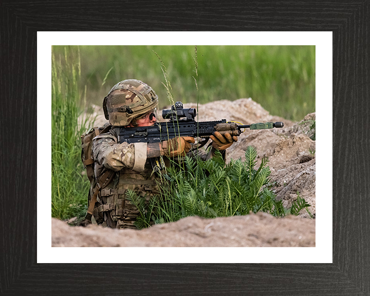 Royal Marine Commando firing Weapon Photo Print Hampshire Prints 10 x 8 Black Frame Yes