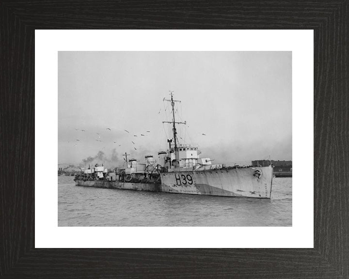 HMS Skate (1917) Photo Print - Starboard View - Royal Navy R Class Destroyer Hampshire Prints 10 x 8 Black Frame Yes
