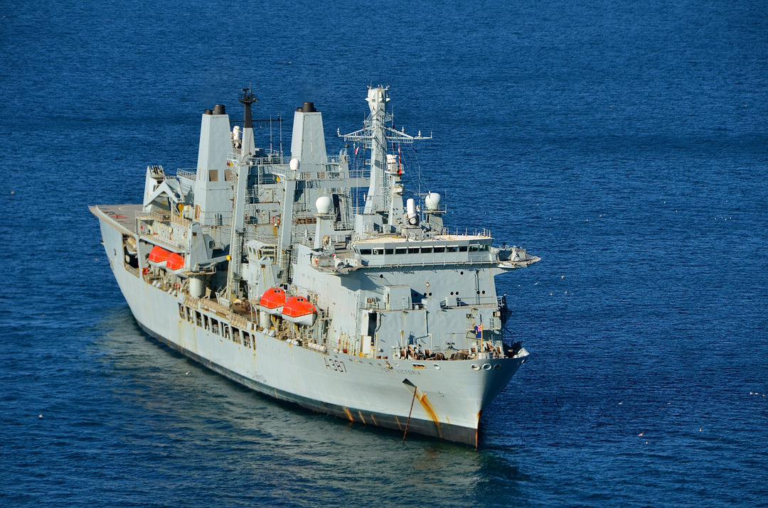 RFA Fort Victoria (A387) Photo Print - Sat at Anchor - Royal Fleet Auxiliary Fort Class Tanker Hampshire Prints 6 x 4 No Frame No