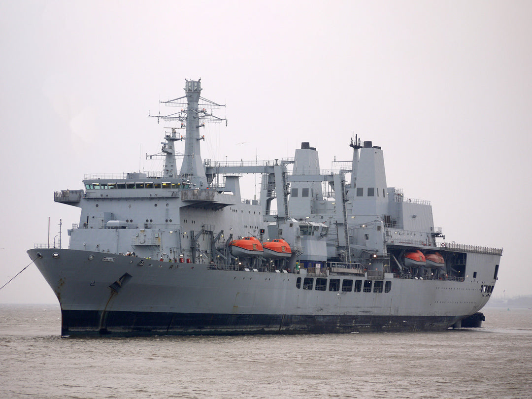 RFA Fort George (A388) Photo Print - Low Port Side View - Royal Fleet Auxiliary Fort Class Tanker Hampshire Prints 6 x 4 No Frame No