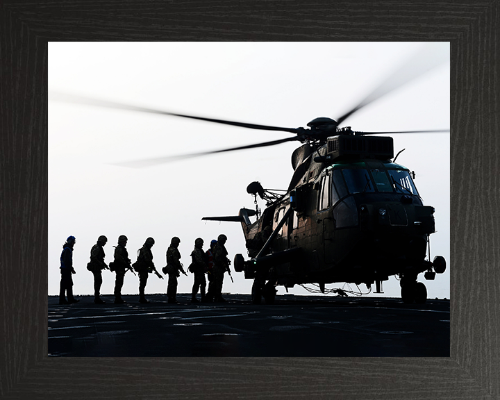 Royal Marines Commandos Boarding a Sea King Helicopter Photo Print - 40 Commando Hampshire Prints 10 x 8 Black Frame No