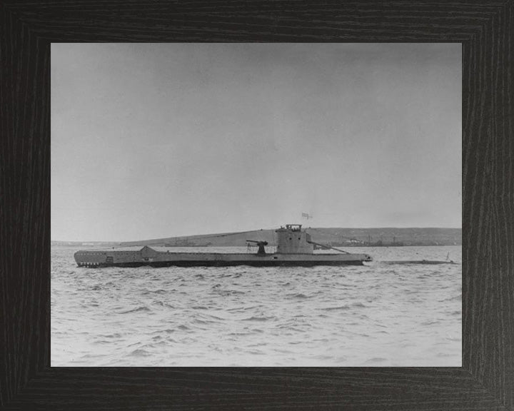 HMS Urge Photo Print - Port Side View - Royal Navy U Class Submarine Hampshire Prints 10 x 8 Black Frame No