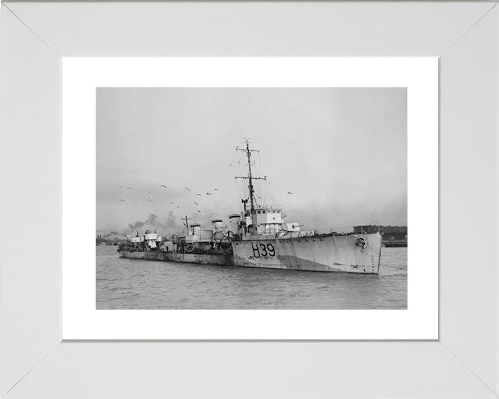 HMS Skate (1917) Photo Print - Starboard View - Royal Navy R Class Destroyer Hampshire Prints 10 x 8 White Frame Yes