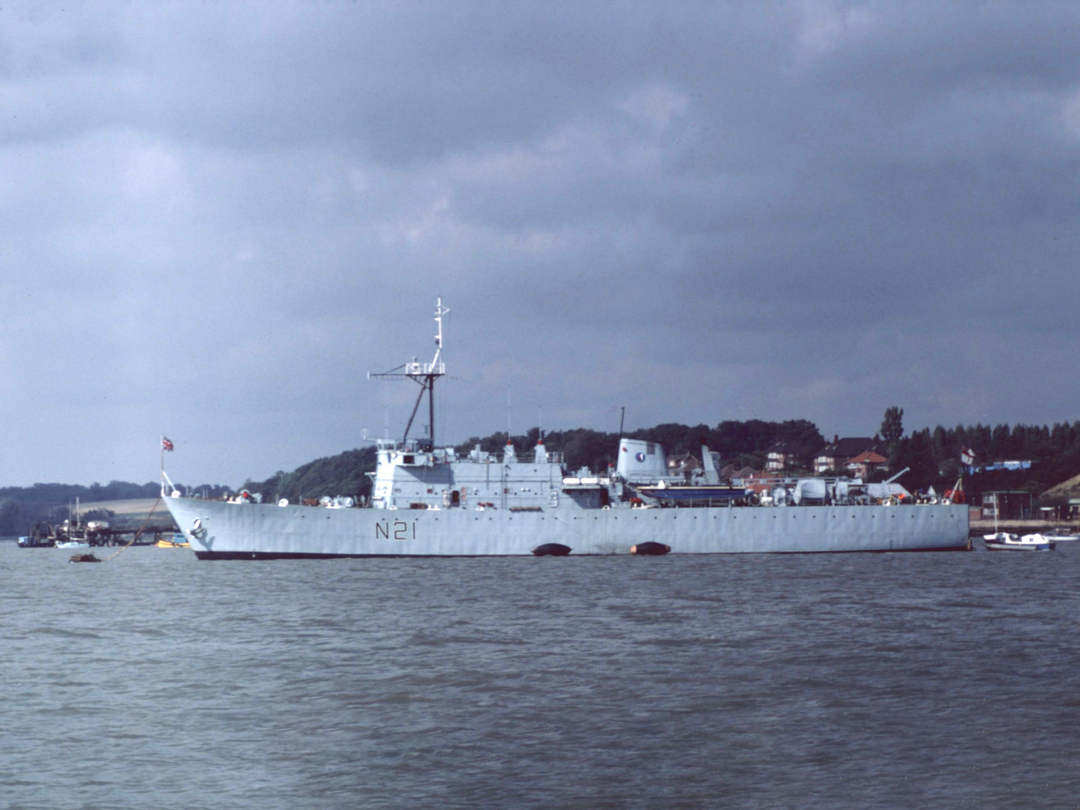 HMS Abdiel (N21) Photo Print - Port Side View - Royal Navy Abdiel Class Mine Layer Hampshire Prints 6 x 4 No Frame No