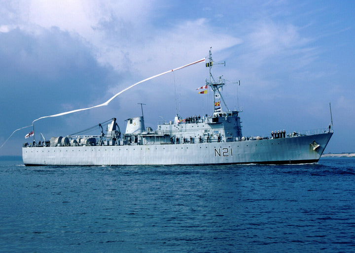 HMS Abdiel (N21) Photo Print - Starboard View - Royal Navy Abdiel Class Minelayer Hampshire Prints 8.3 x 5.8 (A5) No Frame No