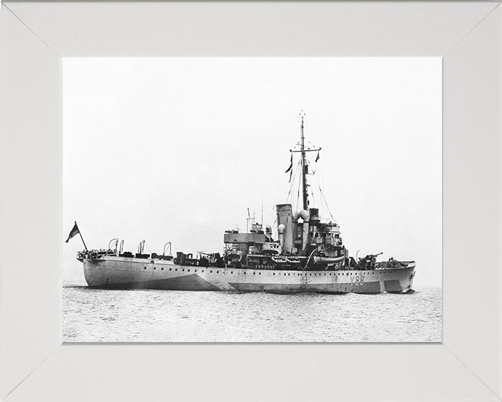 HMS Totland (Y88) Photo Print - Underway - Royal Navy Banff Class Sloop Hampshire Prints 10 x 8 White Frame No