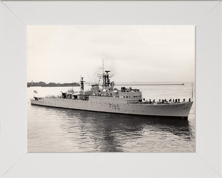 HMS Roebuck (F195) (H95) Photo Print - Starboard View - Royal Navy R Class Destroyer Hampshire Prints 10 x 8 White Frame No