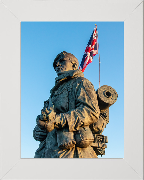Royal Marines Commando Yomper Statue Portsmouth Photo Print Hampshire Prints 10 x 8 White Frame No