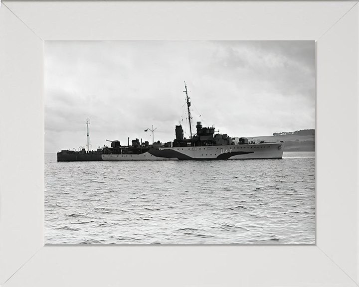 HMS Fleetwood (U47) Photo Print - Starboard View - Royal Navy Grimsby Class Sloop Hampshire Prints 10 x 8 White Frame No