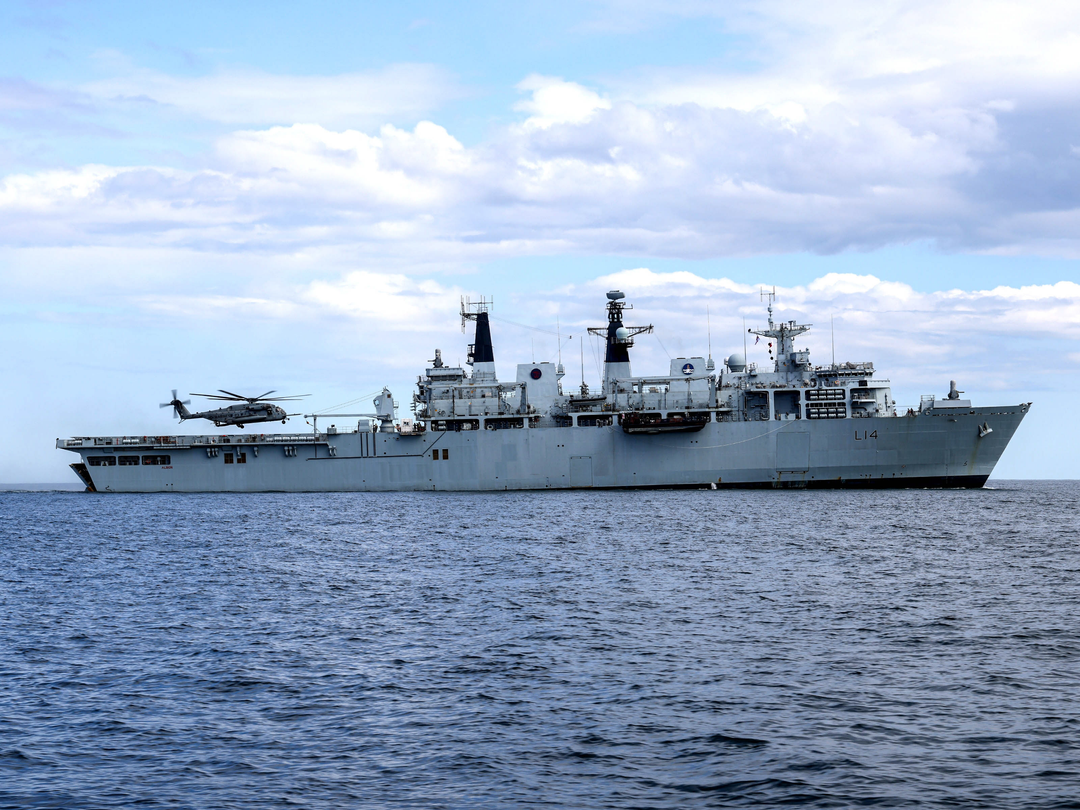 HMS Albion (L14) Photo Print - Starboard Beam 2021 - Royal Navy Albion Class Amphibious Ship Hampshire Prints 6 x 4 No Frame No