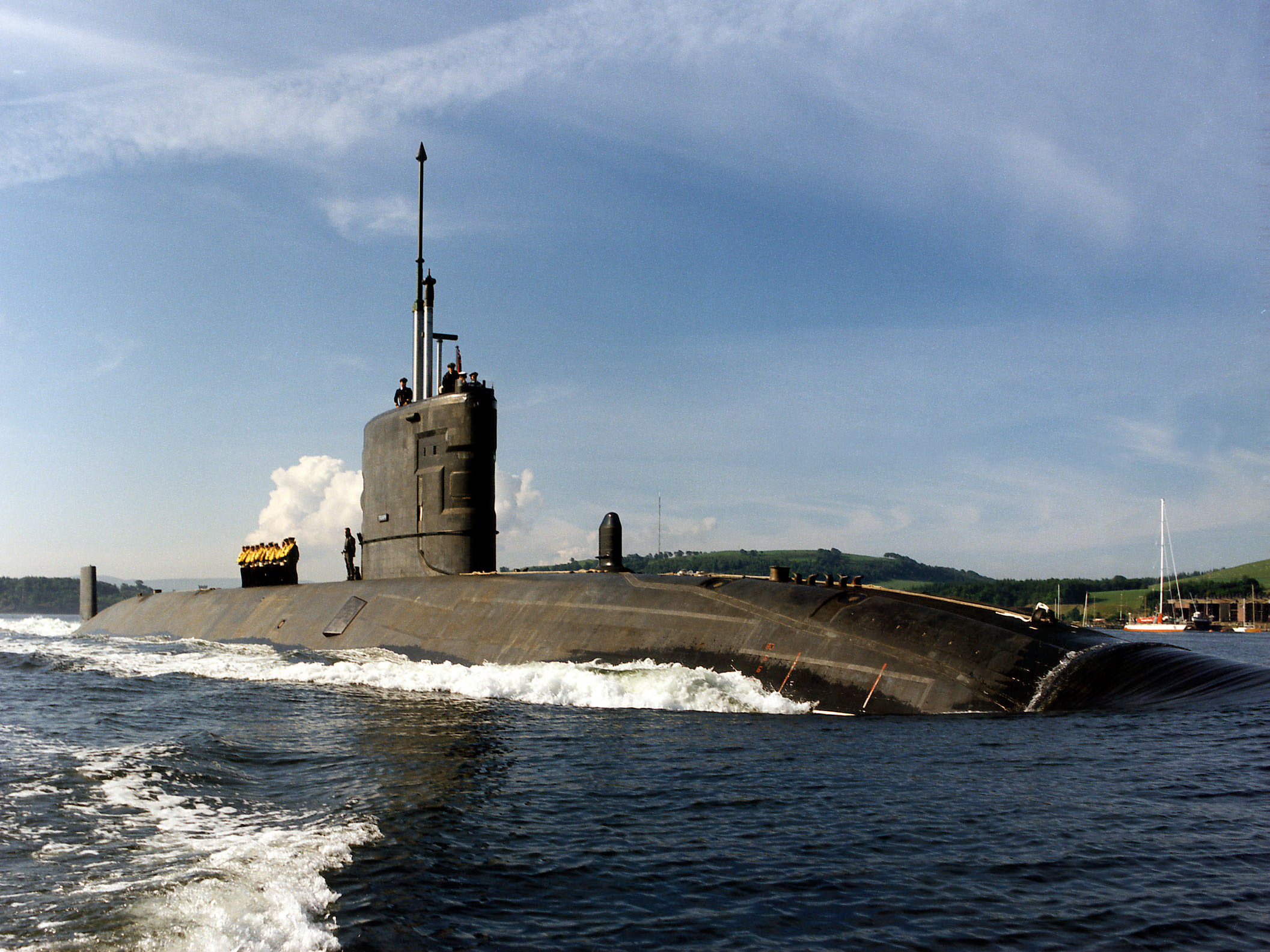 HMS Triumph S93 Trafalgar Class Submarine Photo Print Clyde 1991 Roy hms-triumph-s93-trafalgar-class-submarine-photo-print-clyde-1991-roy
