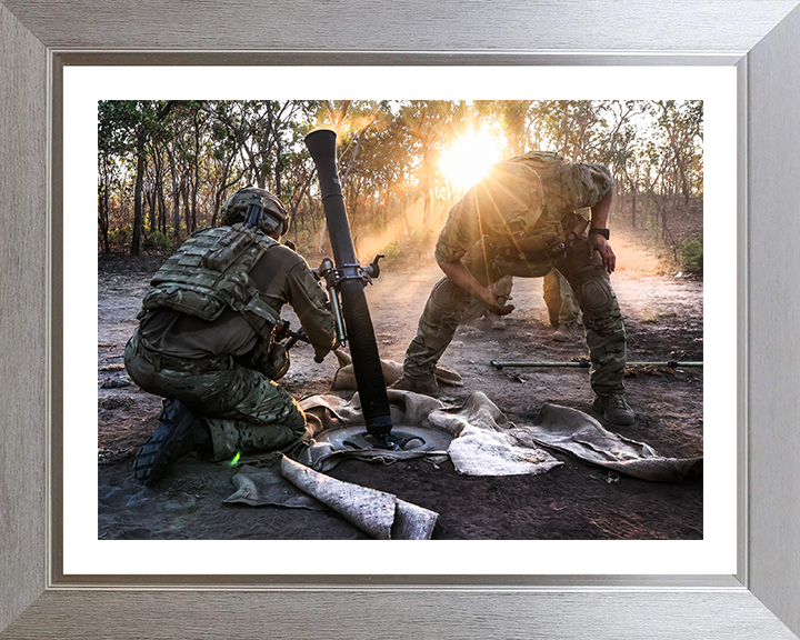 Royal Marine Commandos Mortar Team Photo Print - 40 Commando Hampshire Prints 10 x 8 Silver Frame Yes