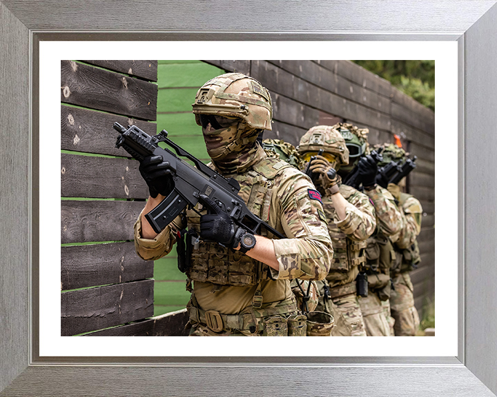 Royal Marine Commandos Battle training Photo Print - 45 Commando Hampshire Prints 10 x 8 Silver Frame Yes