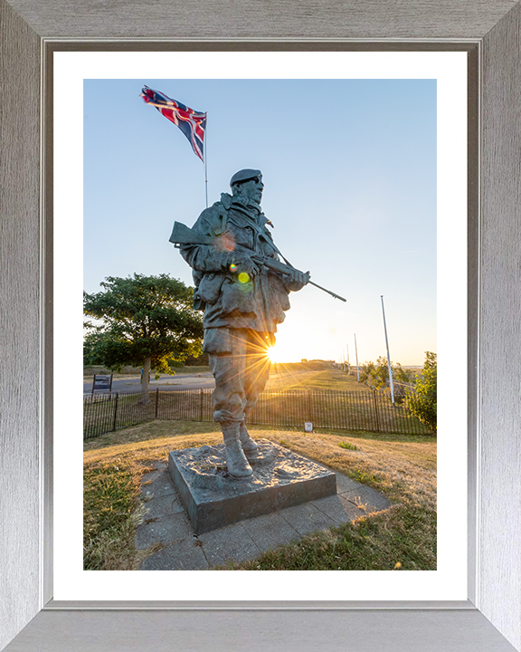 Royal Marines Commando Yomper Statue Portsmouth Photo Print Hampshire Prints 10 x 8 Silver Frame Yes