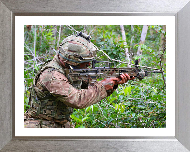 Royal Marines Commando Belize Jungle Photo Print - 40 Commando Hampshire Prints 10 x 8 Silver Frame Yes