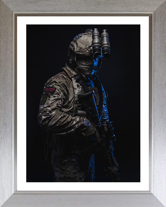 Royal Marines Commando Portrait Photo Print Hampshire Prints 10 x 8 Silver Frame Yes