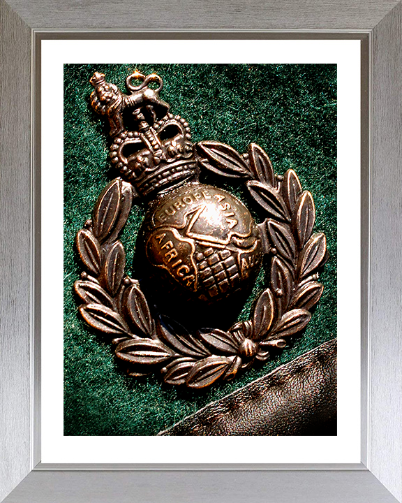 Royal Marine Commando Green Beret and badge closeup Photo Print Hampshire Prints 10 x 8 Silver Frame Yes