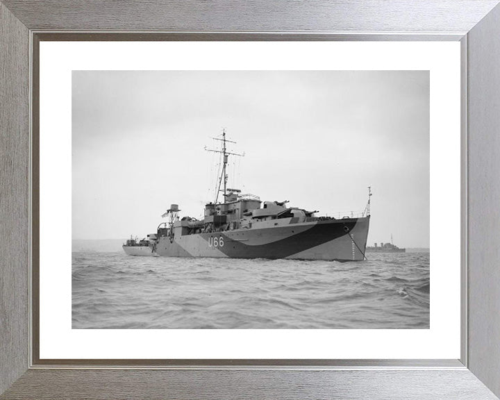 HMS Starling (U66) Photo Print - Starboard View - Royal Navy Black Swan Class Sloop Hampshire Prints 10 x 8 Silver Frame Yes