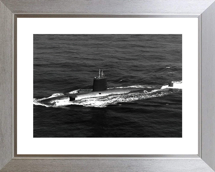 HMS Valiant (S102) Photo Print - Underway - Royal Navy Valiant Class Submarine Hampshire Prints 10 x 8 Silver Frame Yes
