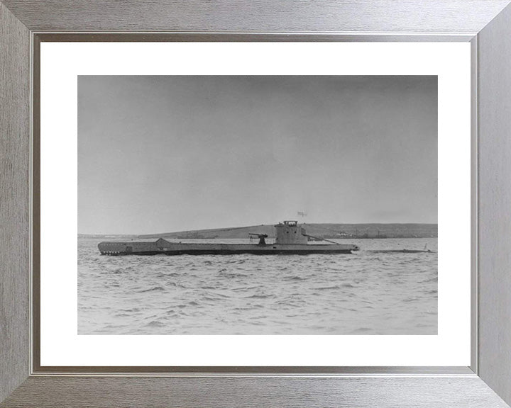 HMS Urge Photo Print - Port Side View - Royal Navy U Class Submarine Hampshire Prints 10 x 8 Silver Frame Yes