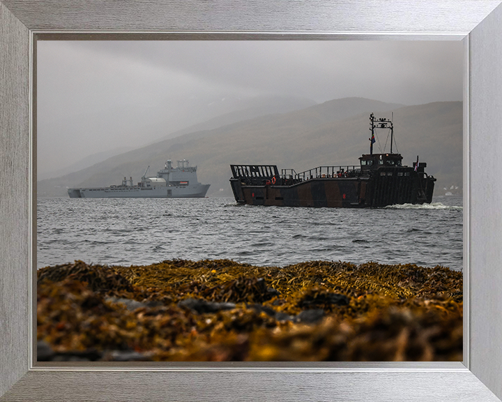 Royal Marine Landing Craft Utility (LCU) Underway Photo Print - 40 Commando Hampshire Prints 10 x 8 Silver Frame No