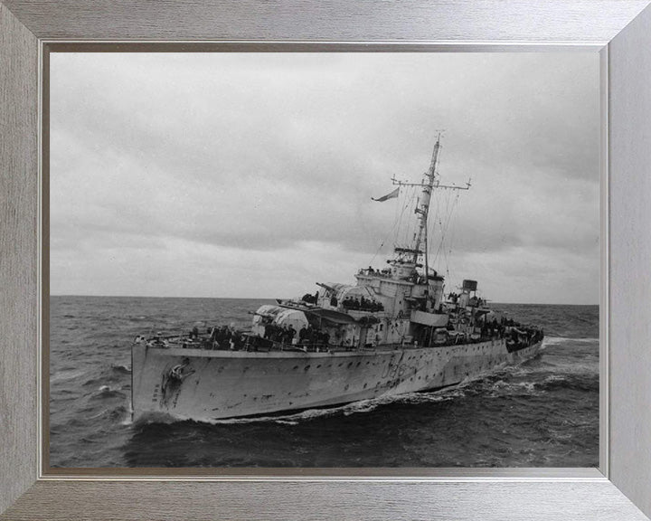 HMS Pelican (L86) (U86) Photo Print - Port Side View - Royal Navy Egret Class Sloop Hampshire Prints 10 x 8 Silver Frame No