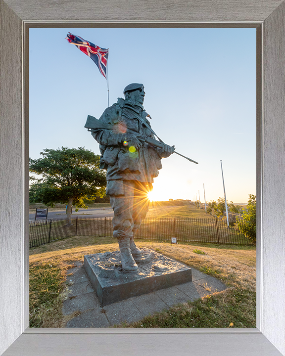 Royal Marines Commando Yomper Statue Portsmouth Photo Print Hampshire Prints 10 x 8 Silver Frame No