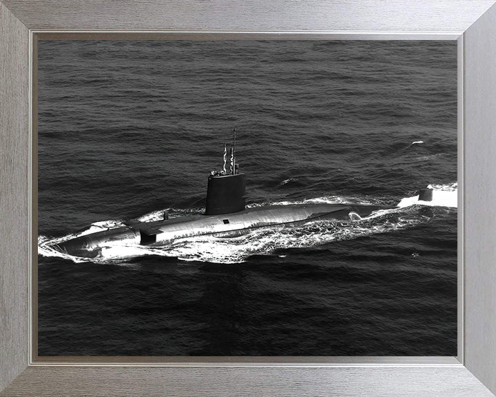 HMS Valiant (S102) Photo Print - Underway - Royal Navy Valiant Class Submarine Hampshire Prints 10 x 8 Silver Frame No