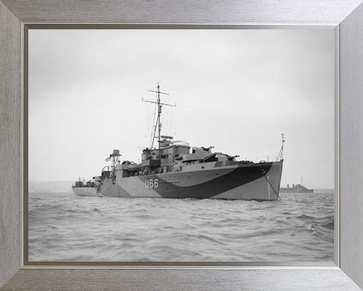 HMS Starling (U66) Photo Print - Starboard View - Royal Navy Black Swan Class Sloop Hampshire Prints 10 x 8 Silver Frame No