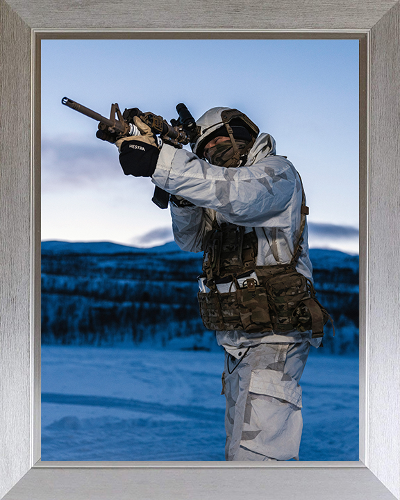 Royal Marine Commando in Snow Parka Photo Print - SRS Hampshire Prints 10 x 8 Silver Frame No