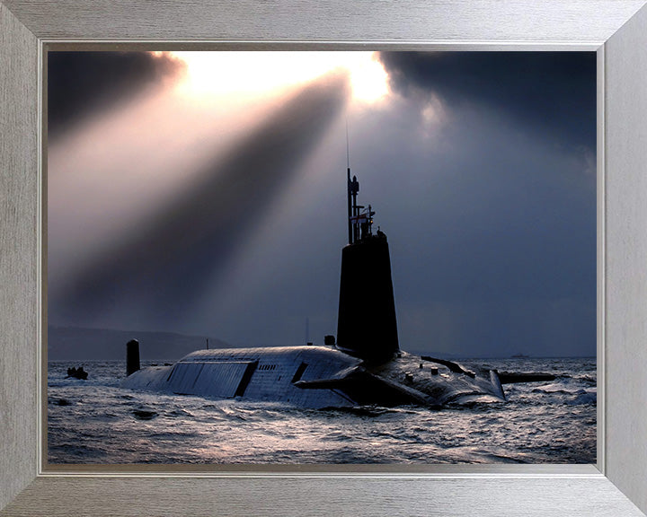 HMS Vigilant (S30) Photo Print - Light Rays - Royal Navy Vanguard Class Submarine Hampshire Prints 10 x 8 Silver Frame No