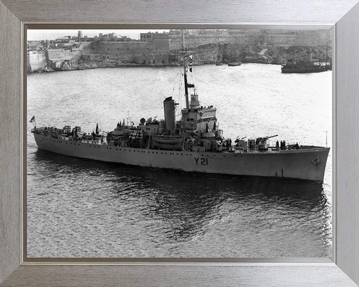 HMS Sennen (Y21) Photo Print - Valletta Malta - Royal Navy Banff Class Sloop Hampshire Prints 10 x 8 Silver Frame No