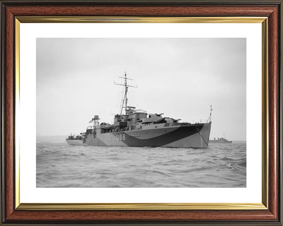 HMS Starling (U66) Photo Print - Starboard View - Royal Navy Black Swan Class Sloop Hampshire Prints 10 x 8 Classic Frame Yes