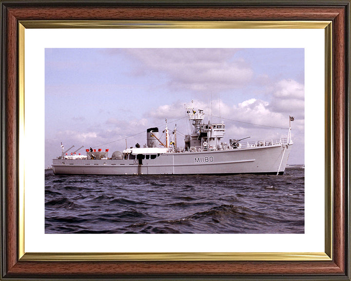 HMS Shavington (M1180) Photo Print - Starboard Beam - Royal Navy Ton Class Minesweeper Hampshire Prints 10 x 8 Classic Frame Yes