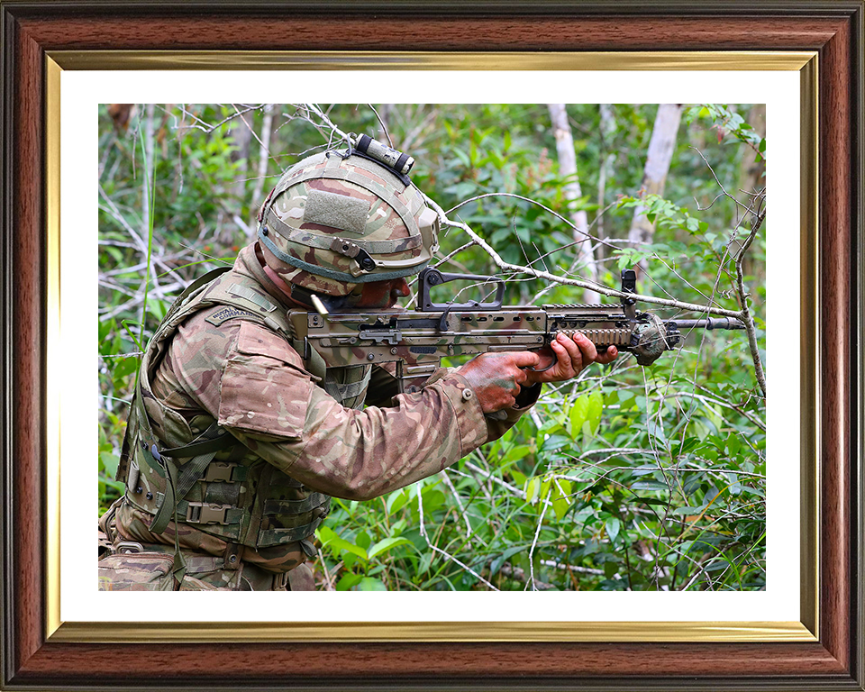 Royal Marines Commando Belize Jungle Photo Print - 40 Commando Hampshire Prints 10 x 8 Classic Frame Yes