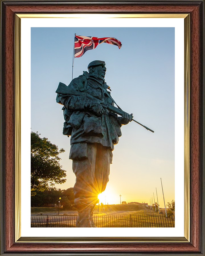 Royal Marines Commando Yomper Statue Southsea Photo Print Hampshire Prints 10 x 8 Classic Frame Yes