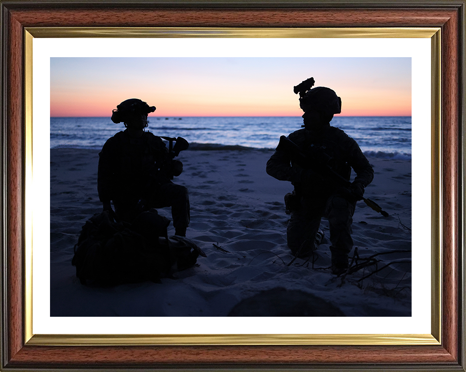 Royal Marine Commandos silhouettes at sunset Photo Print Hampshire Prints 10 x 8 Classic Frame Yes