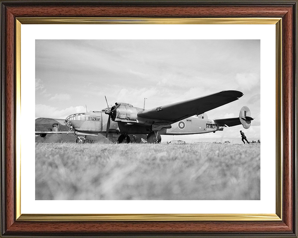 RAF Armstrong Whitworth Albemarle ST Mark I Photo Print - Royal Air Force Aircraft Hampshire Prints 10 x 8 Classic Frame Yes