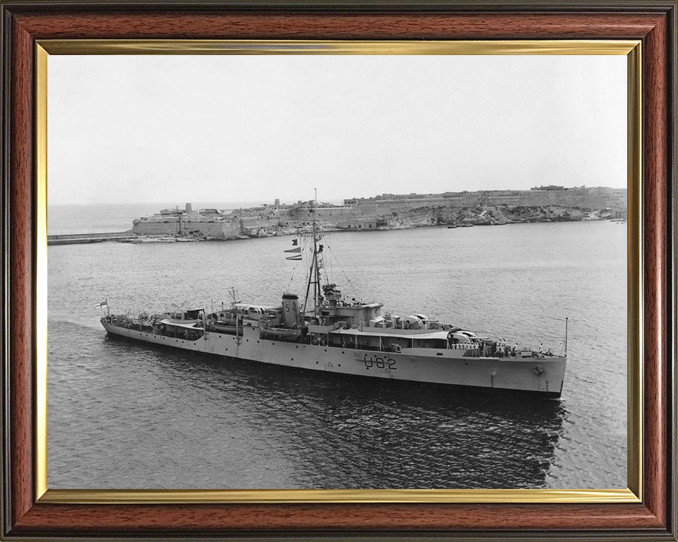 HMS Magpie (U82) Photo Print - Valletta Malta - Royal Navy Black Swan Class Sloop Hampshire Prints 10 x 8 Classic Frame No